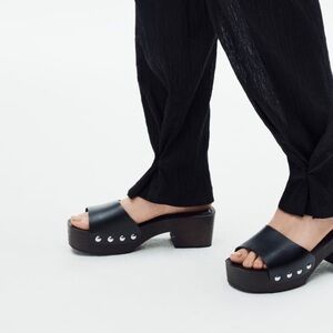 NWT. Zara Limited Edition Black Leather Sandals. Size 7,5.